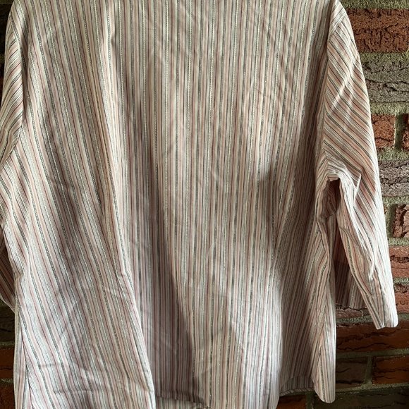 Apt 9 Woman, 1X, Gray and Rose Shirt - Picture 4 of 4